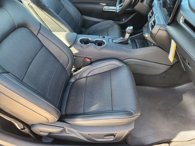 Vehicle image 8 of 20