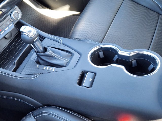 Vehicle image 13 of 20