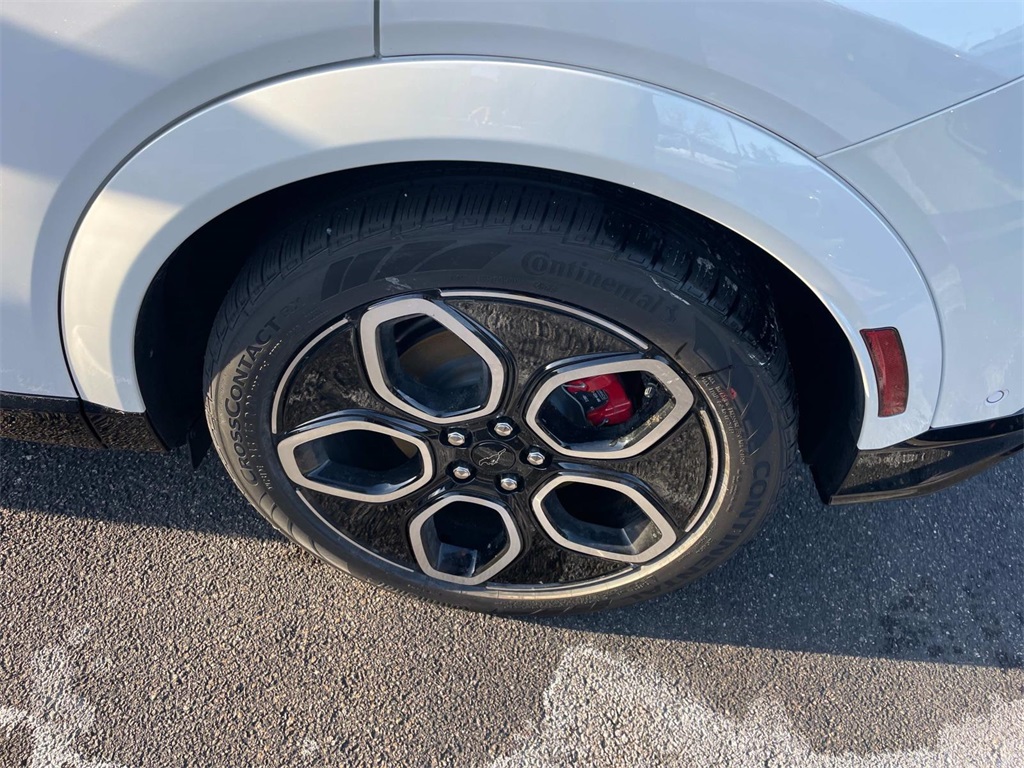 Vehicle image 5 of 13