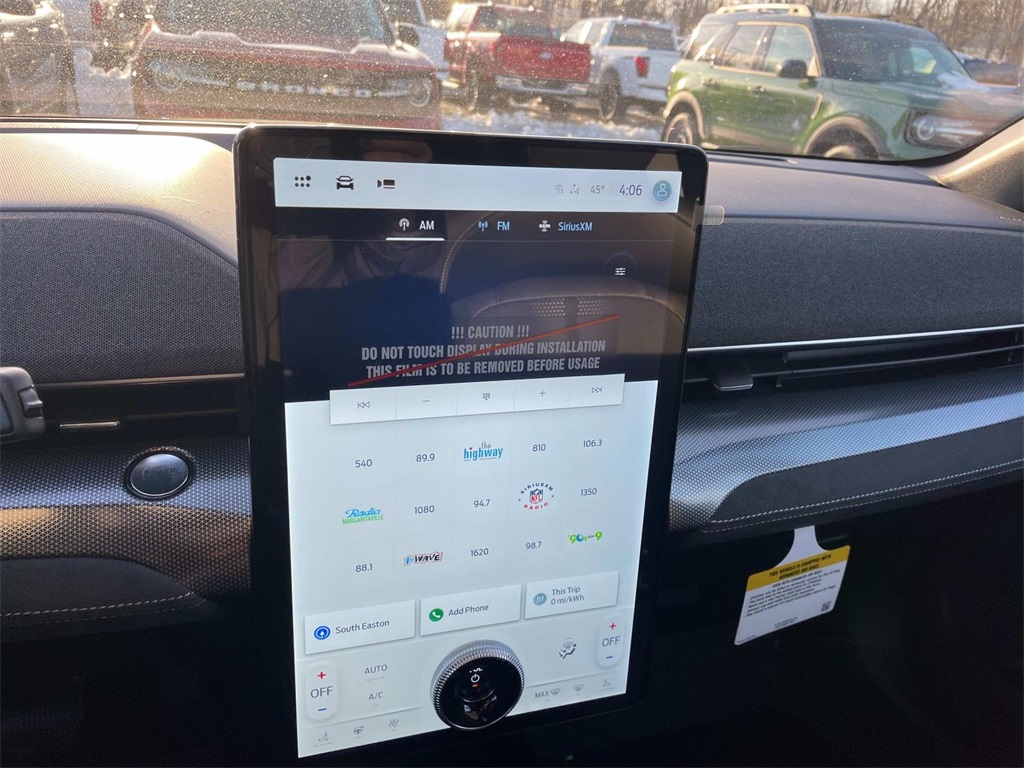 Vehicle image 9 of 13