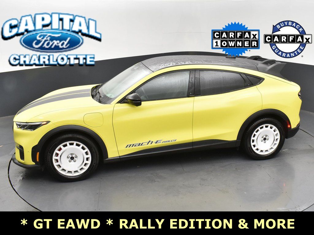Vehicle image 2 of 41
