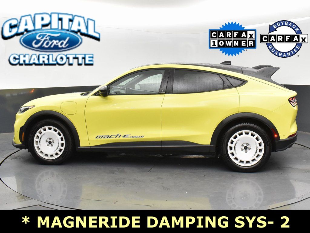 Vehicle image 26 of 41