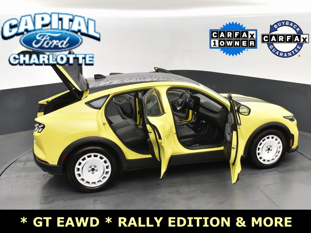 Vehicle image 19 of 41