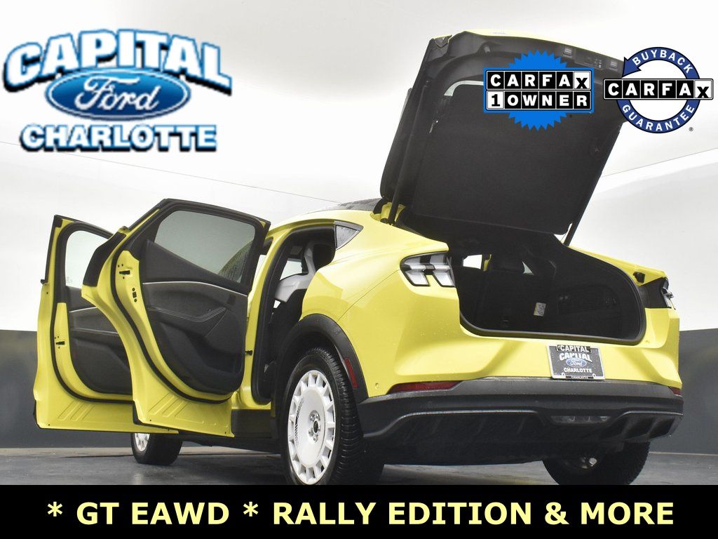 Vehicle image 40 of 41