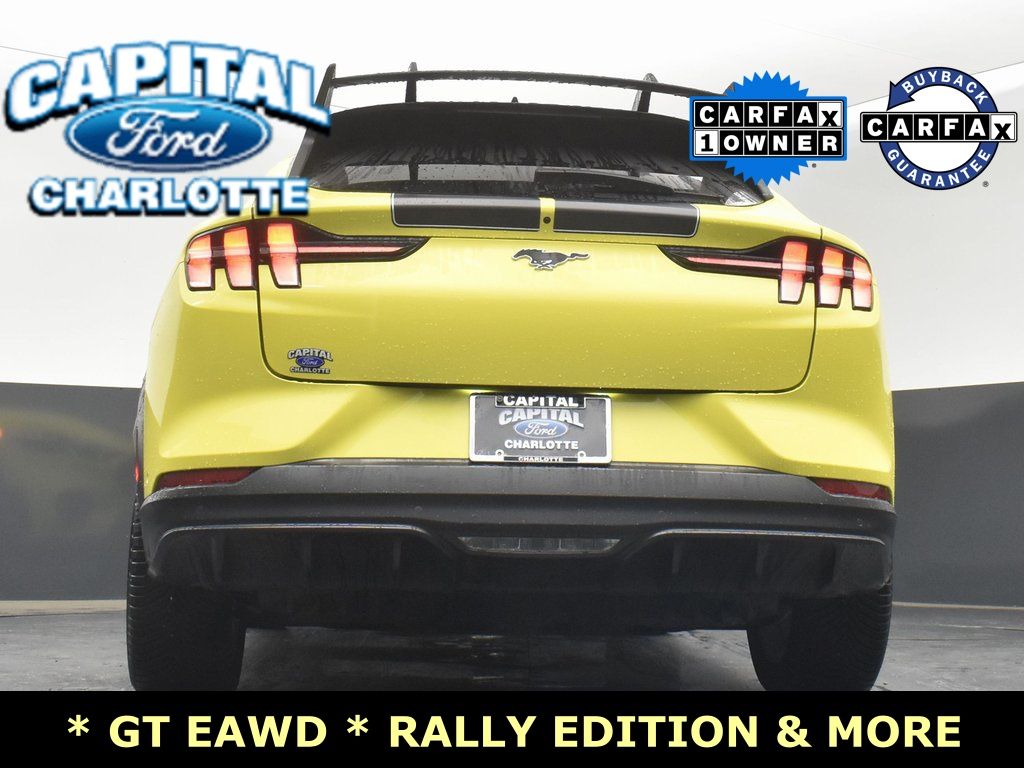 Vehicle image 20 of 41