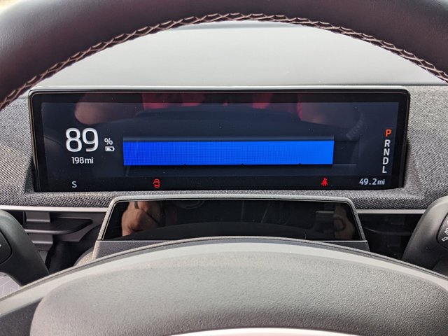 Vehicle image 20 of 43