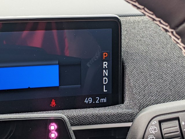 Vehicle image 21 of 43