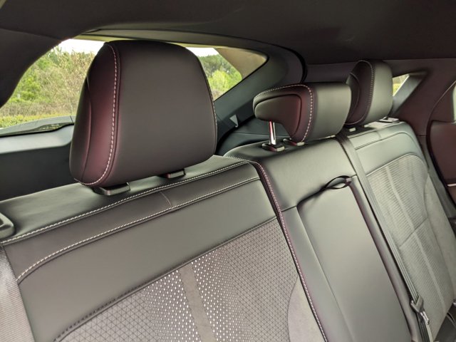 Vehicle image 37 of 43