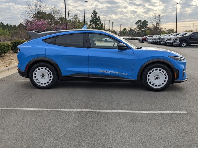 Vehicle image 7 of 43