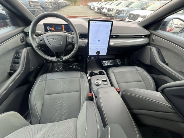 Vehicle image 20 of 26