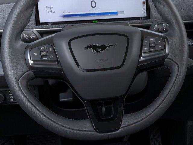 Vehicle image 16 of 31