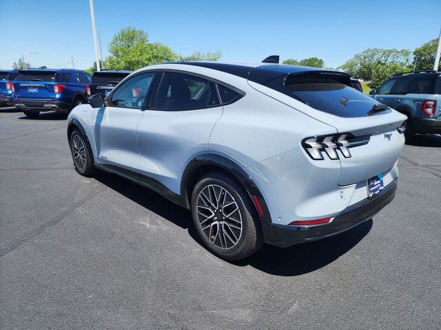 Vehicle image 5 of 34
