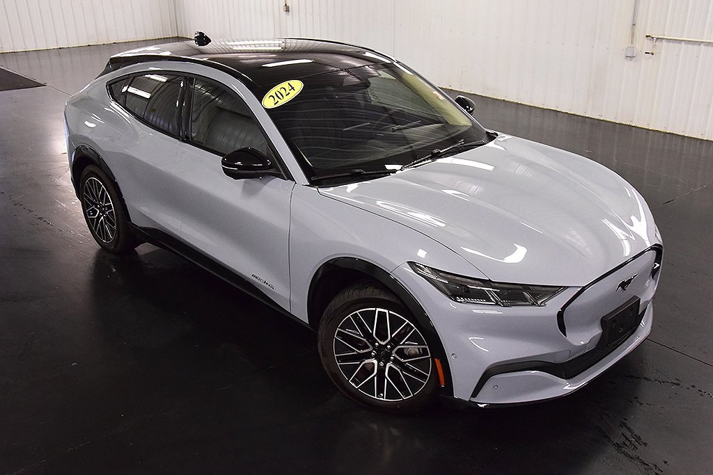 Vehicle image 3 of 35