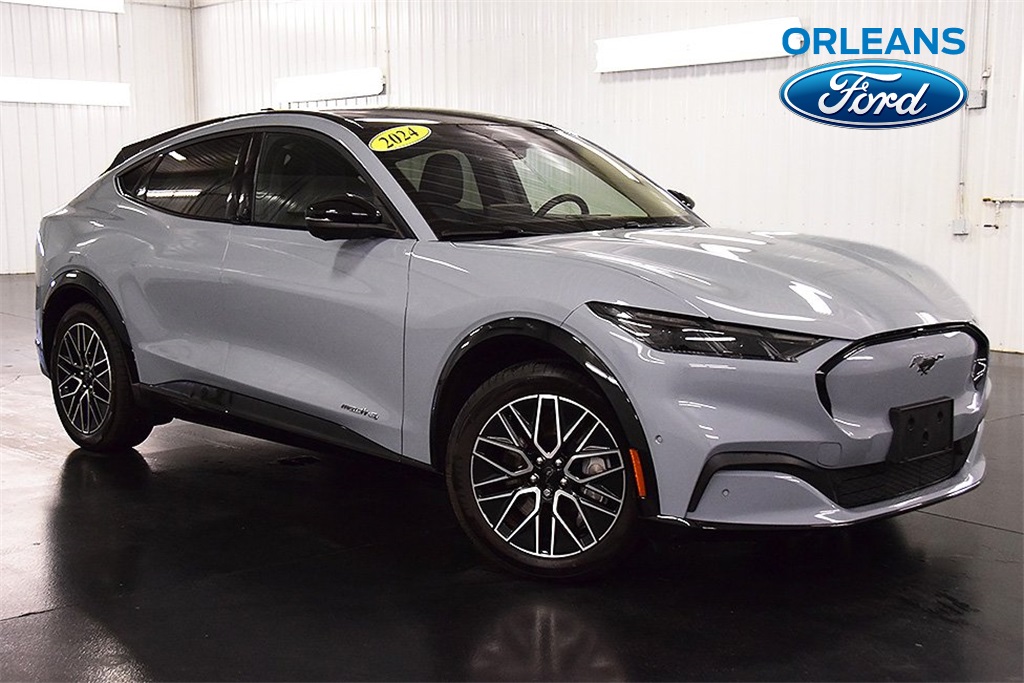 Vehicle image 2 of 35
