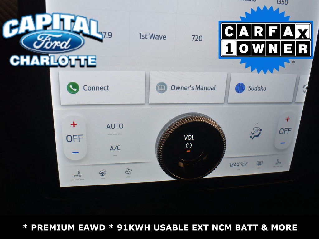Vehicle image 37 of 43