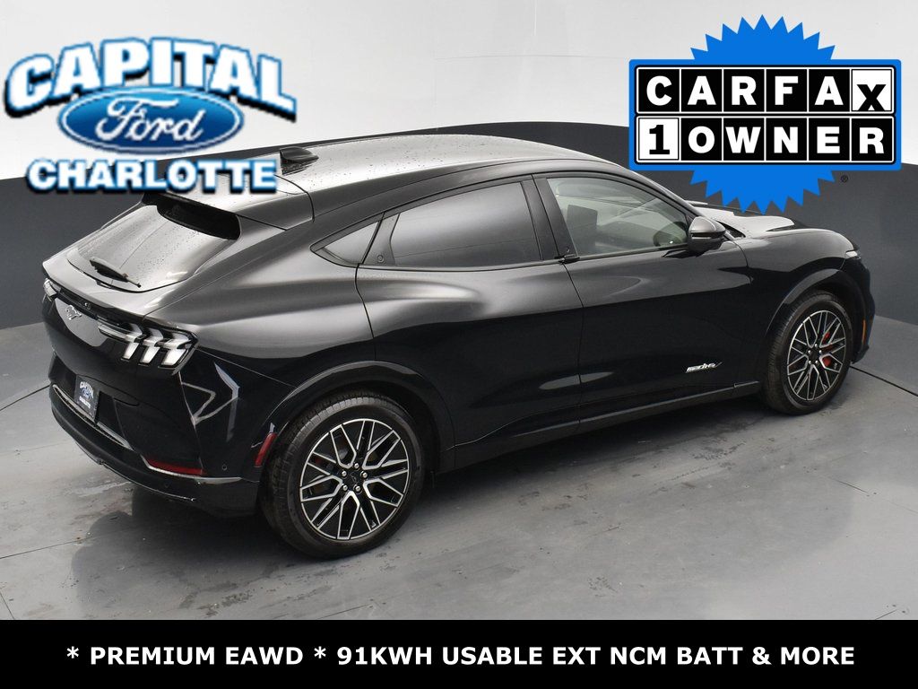 Vehicle image 20 of 43