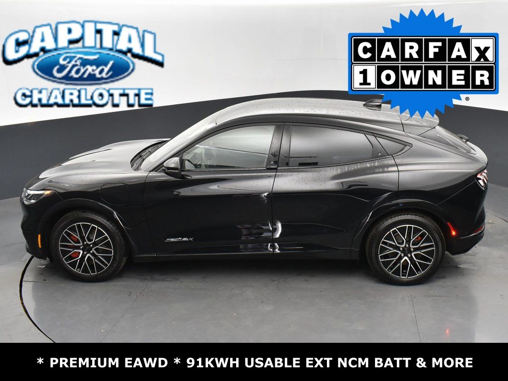 Vehicle image 26 of 43