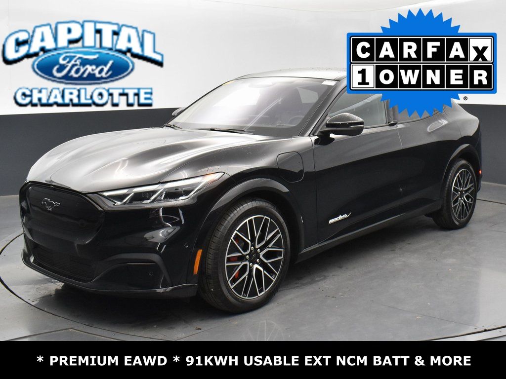 Vehicle image 3 of 43