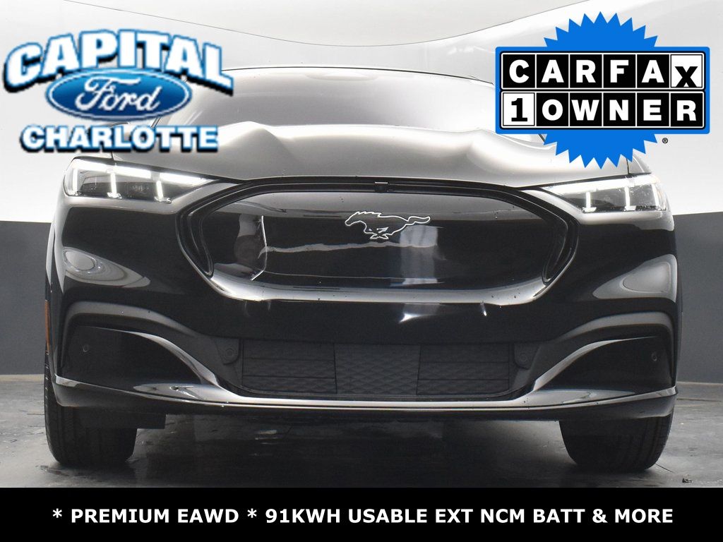 Vehicle image 41 of 43