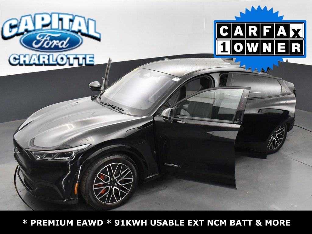 Vehicle image 5 of 43