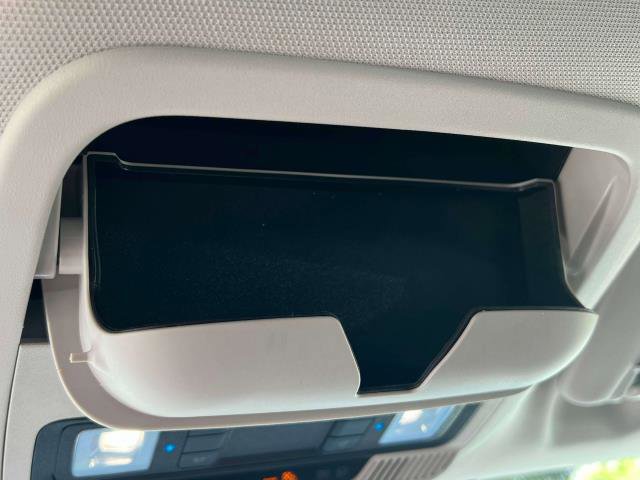 Vehicle image 36 of 39