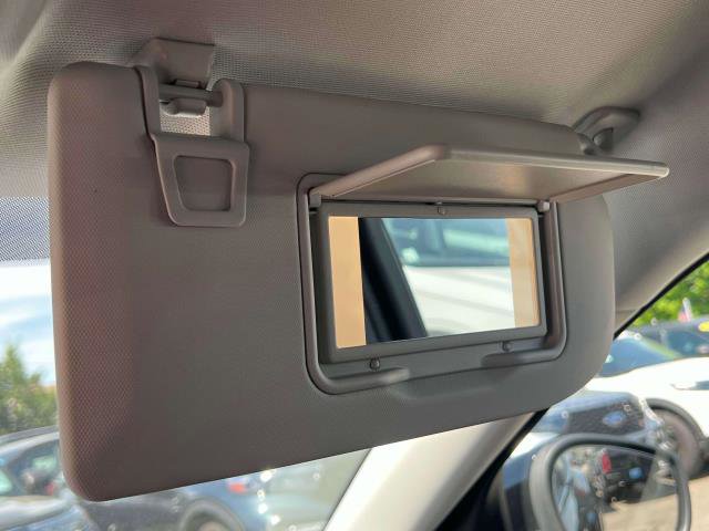 Vehicle image 34 of 39
