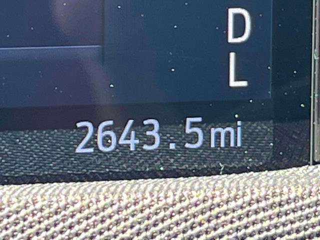 Vehicle image 31 of 39