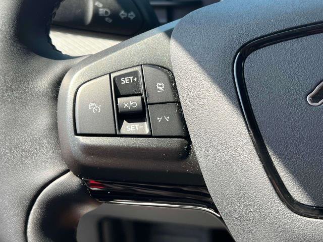 Vehicle image 26 of 39