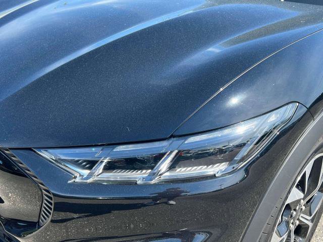 Vehicle image 12 of 39