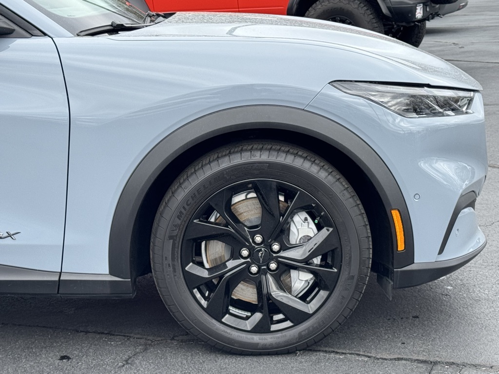 Vehicle image 45 of 46