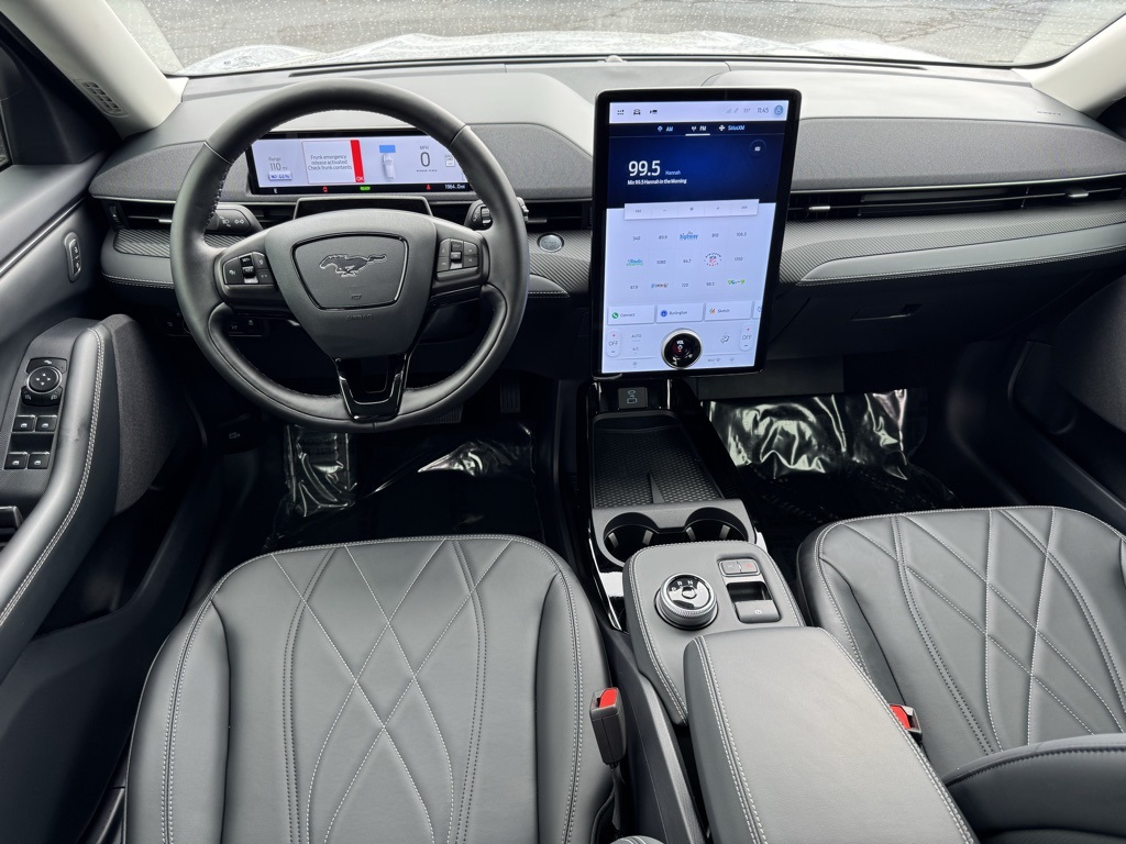 Vehicle image 10 of 46