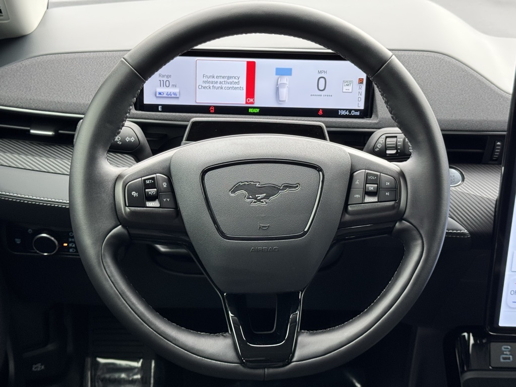 Vehicle image 12 of 46
