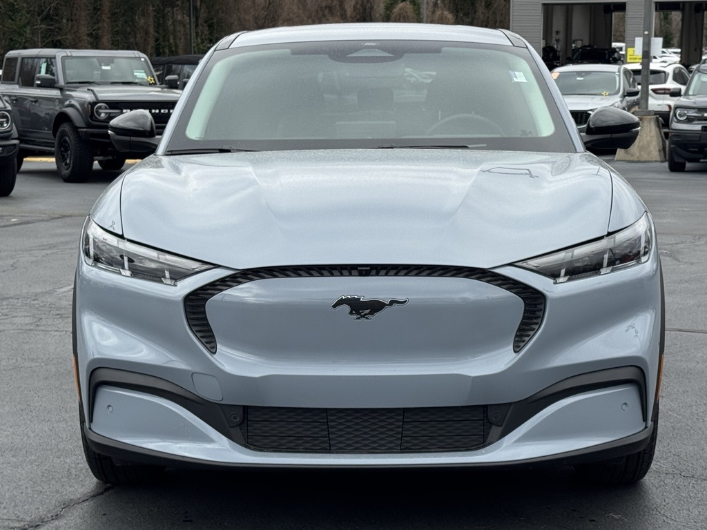 Vehicle image 2 of 46
