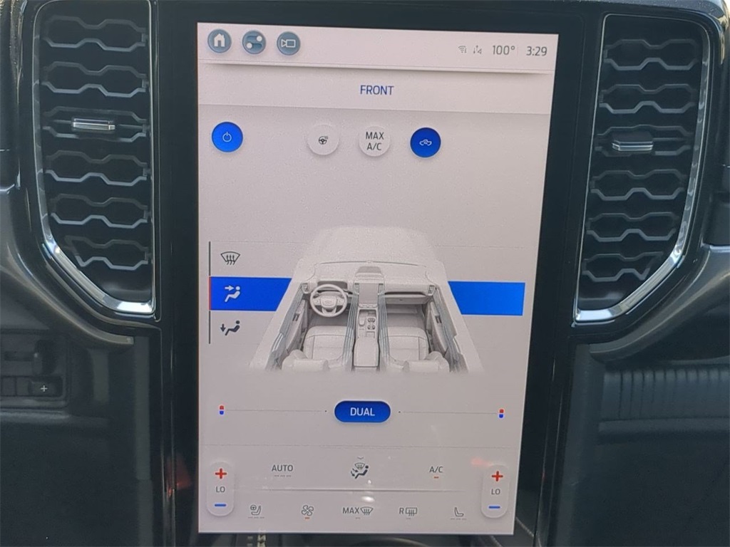 Vehicle image 24 of 32