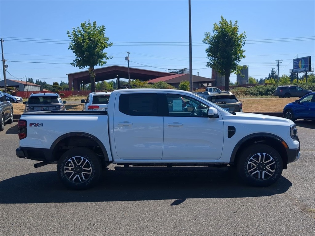 Vehicle image 4 of 32