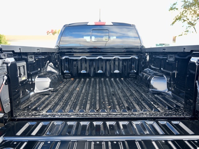 Vehicle image 7 of 40