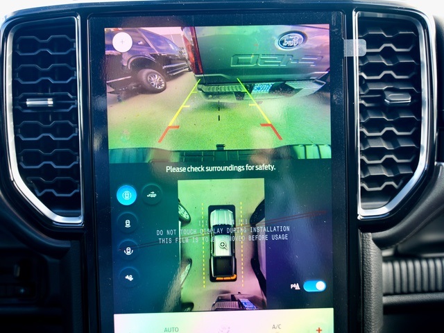 Vehicle image 20 of 40