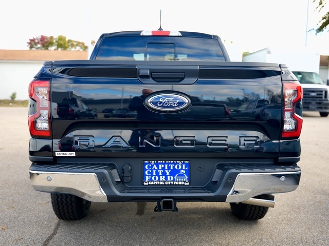 Vehicle image 4 of 40