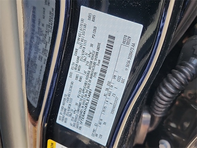 Vehicle image 17 of 26