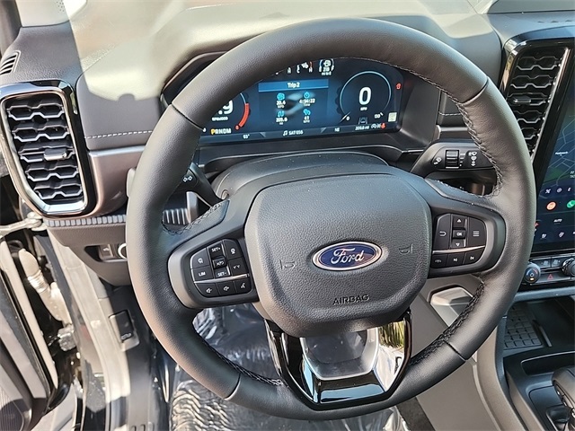 Vehicle image 21 of 26
