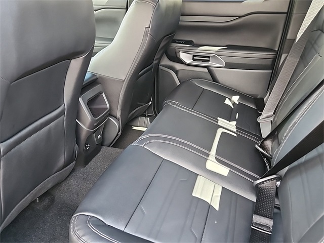 Vehicle image 9 of 26