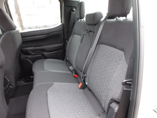 Vehicle image 23 of 25