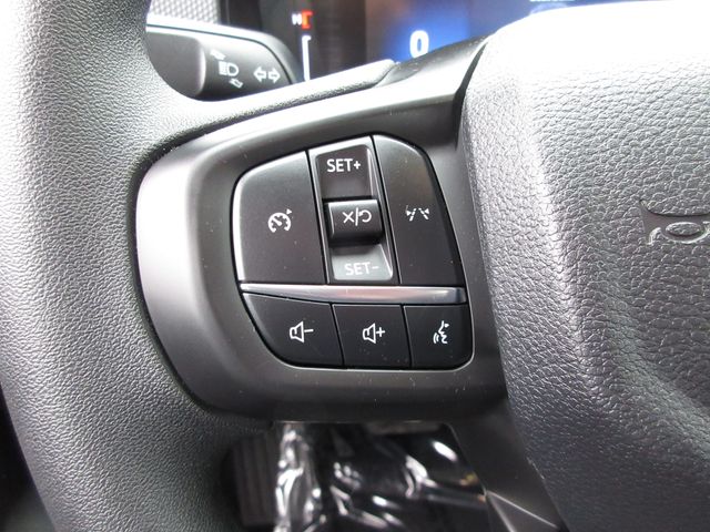 Vehicle image 17 of 25