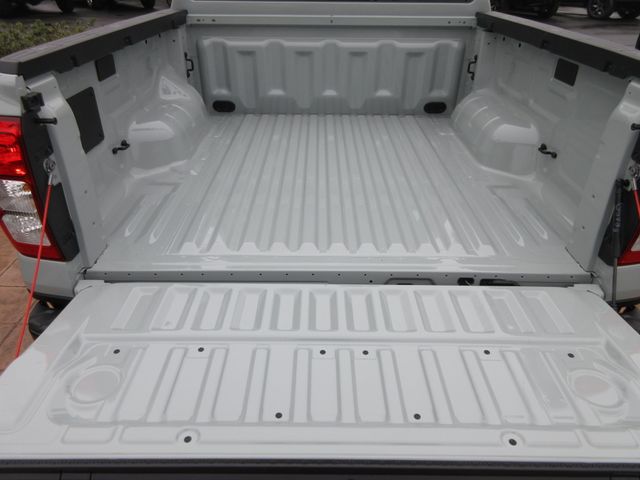 Vehicle image 24 of 25