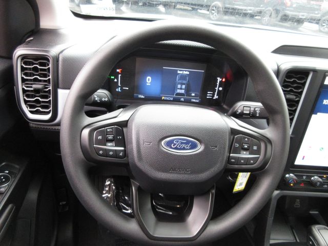 Vehicle image 13 of 25