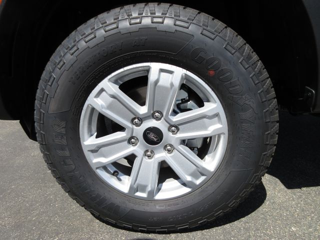 Vehicle image 7 of 11