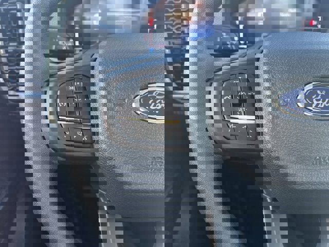 Vehicle image 19 of 25