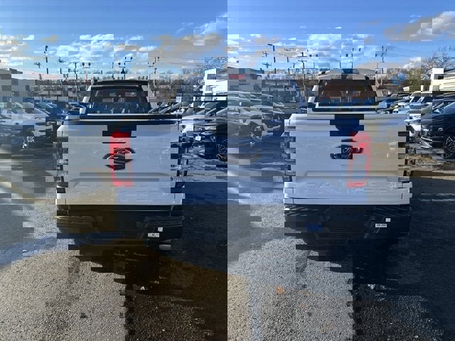 Vehicle image 6 of 25