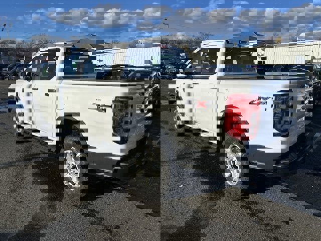 Vehicle image 7 of 25