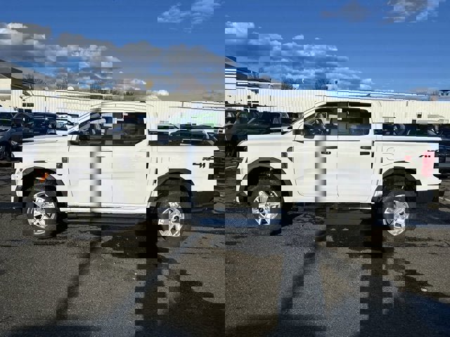 Vehicle image 8 of 25